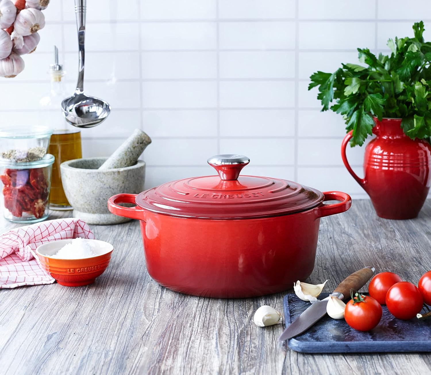 LE CREUSET キッチンラック 赤 Le Creuset 5 Piece Cast Iron Cookware Set - Cerise - Loft410