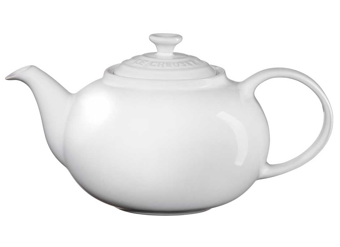 Le Creuset Large Teapot with Stainless Steel Infuser – 1 qt. White